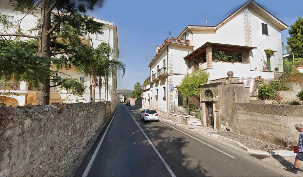 Casa Dinky Attico Con Terrazza Vista Mare Leilighet Formia Eksteriør bilde