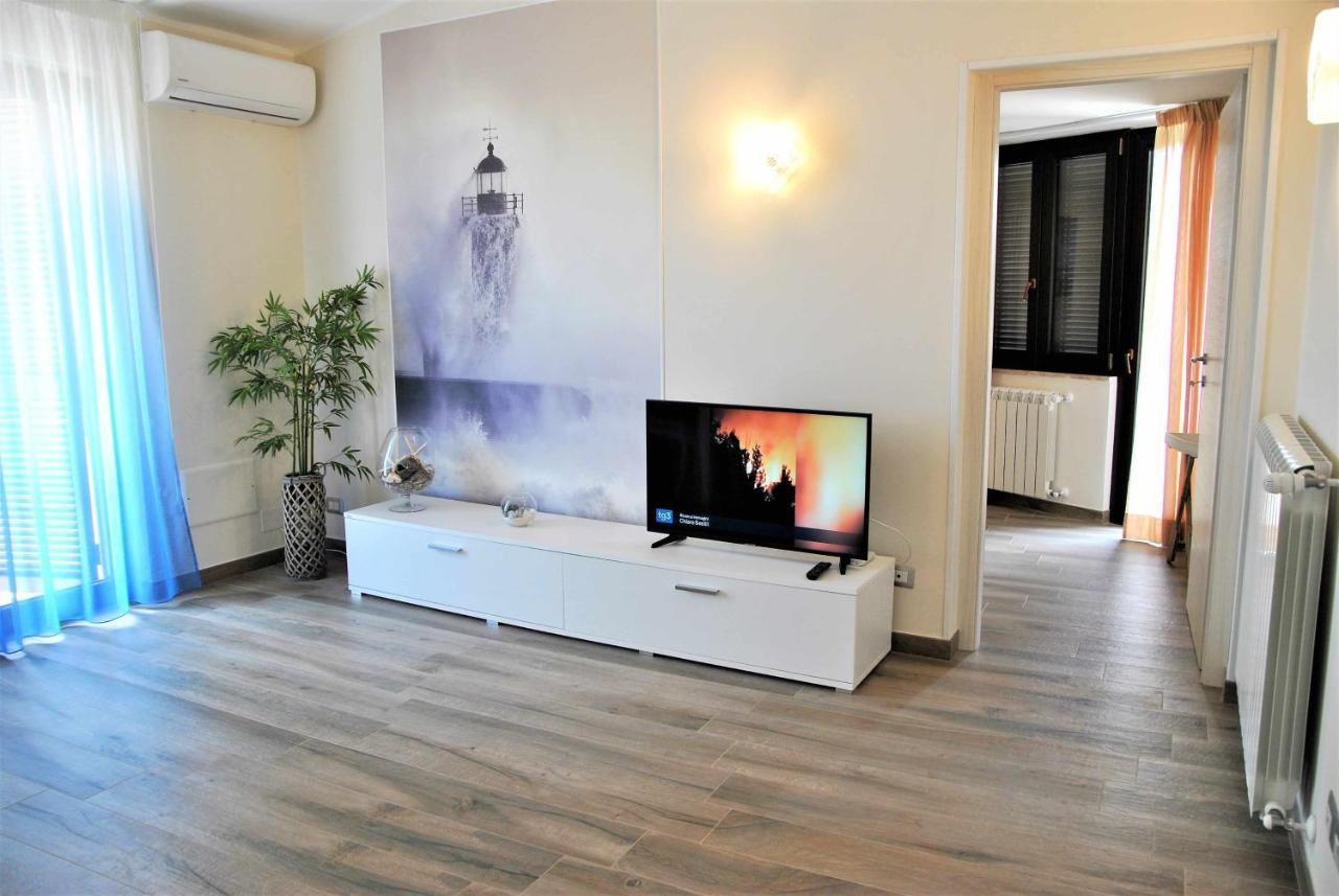Casa Dinky Attico Con Terrazza Vista Mare Leilighet Formia Eksteriør bilde