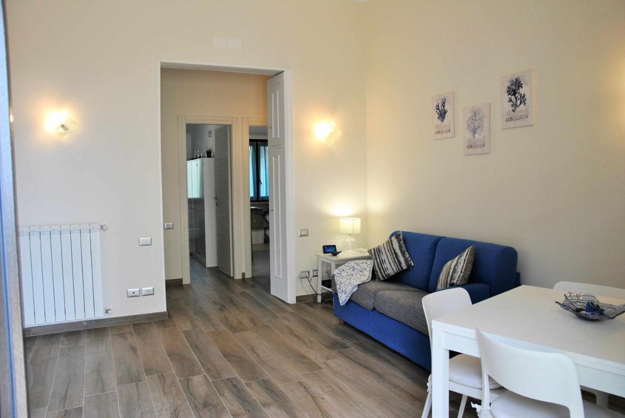 Casa Dinky Attico Con Terrazza Vista Mare Leilighet Formia Eksteriør bilde