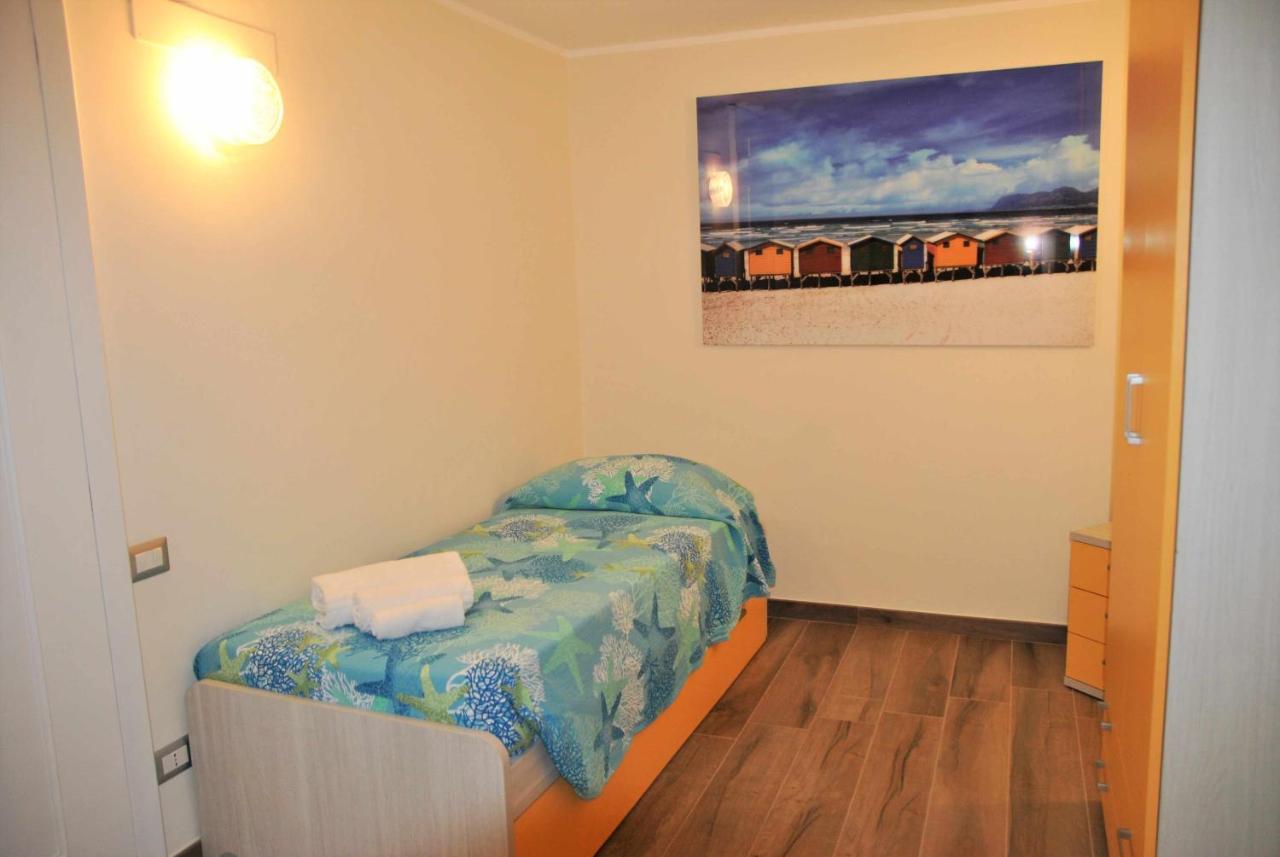 Casa Dinky Attico Con Terrazza Vista Mare Leilighet Formia Eksteriør bilde