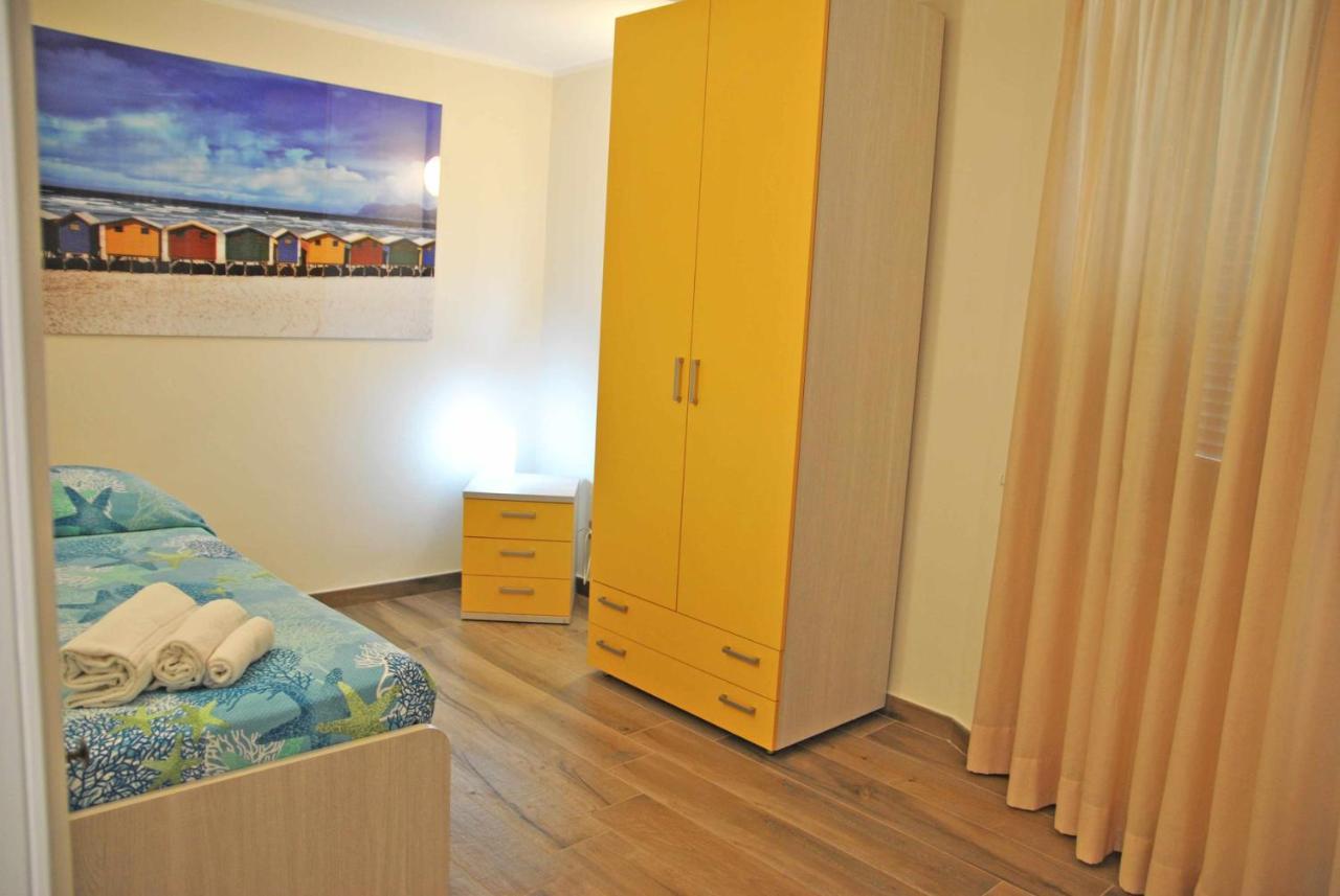 Casa Dinky Attico Con Terrazza Vista Mare Leilighet Formia Eksteriør bilde